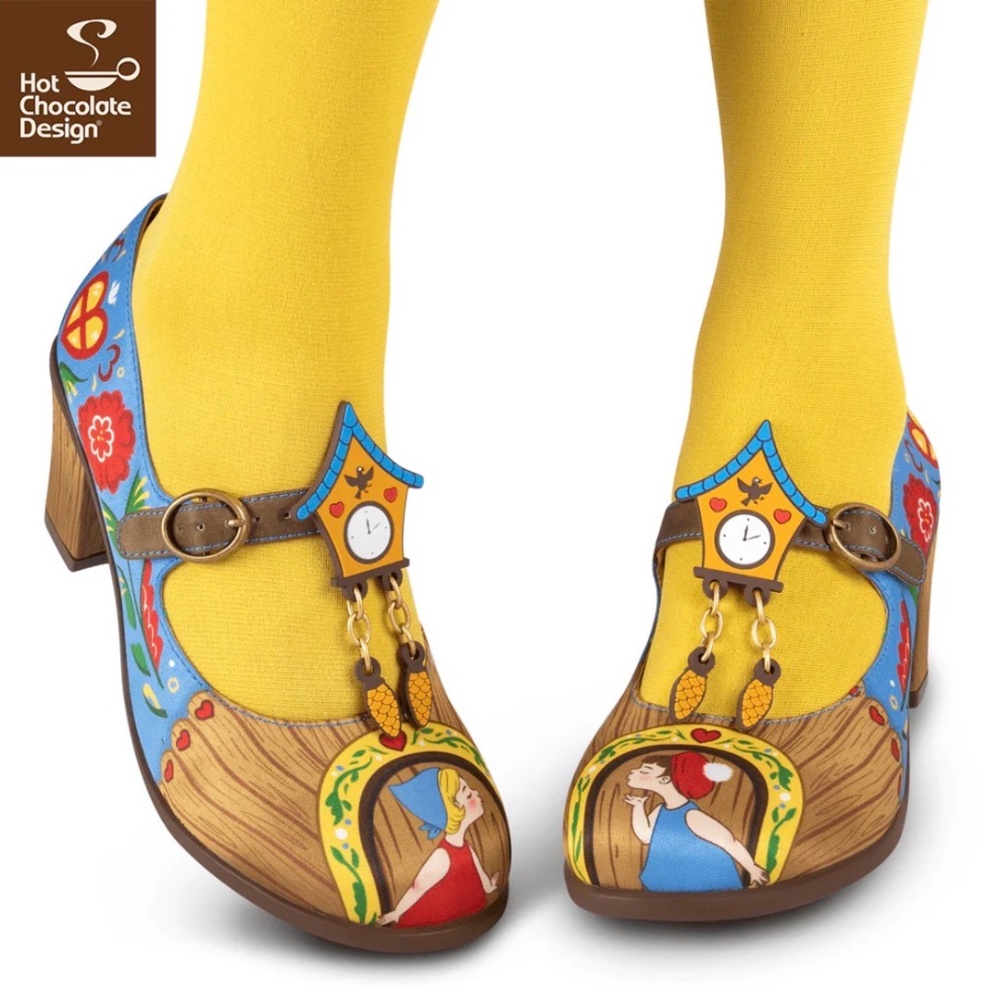 Chocolaticas Cuckoo mid heels, size 11/41, Mary janes folk hot chocolate design